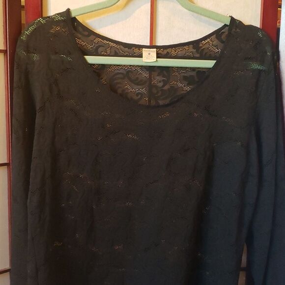 Nordstrom Intimates Black Lacy Floral  Long Sleeve Top - Picture 4 of 8